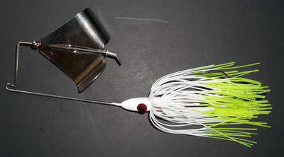 (1) D&J Lures 3/8 Oz. Custom Retaliator Buzzbait(White/Chart.Tips)-Bass Fishing