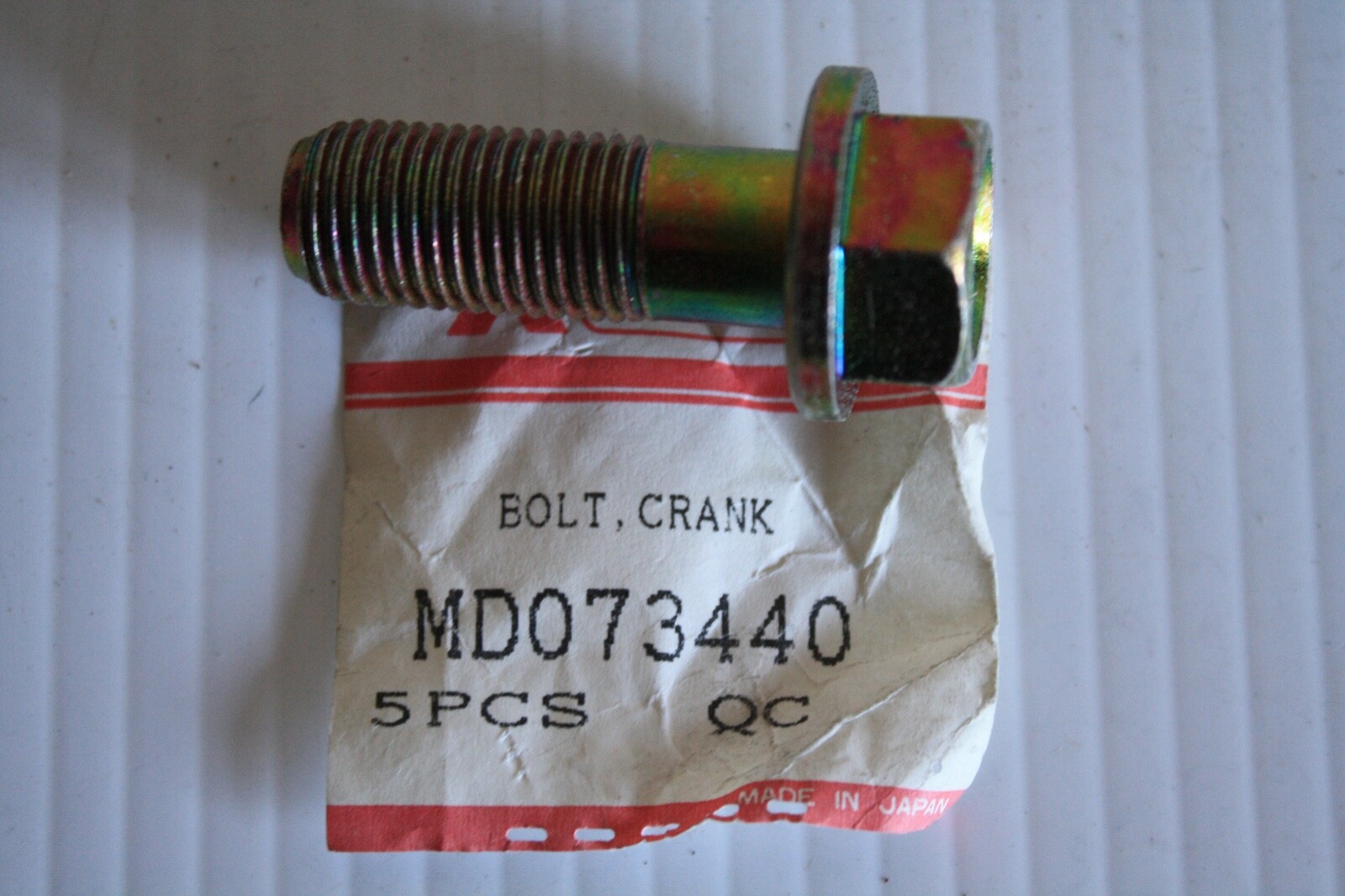 MITSUBISHI MD073440 CRANK PULLEY BOLT | eBay 