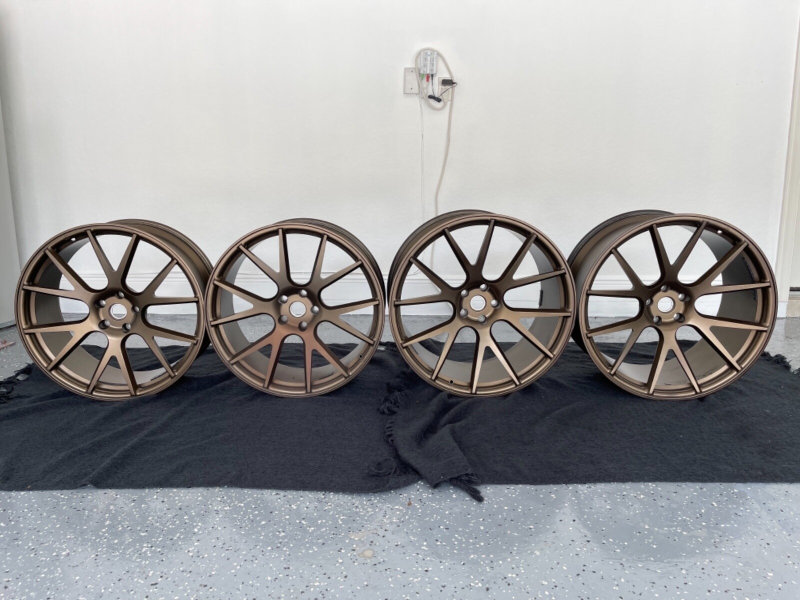 Car wheels set - VPS - 306 Satin Bronze - OEM Ferrari Cap