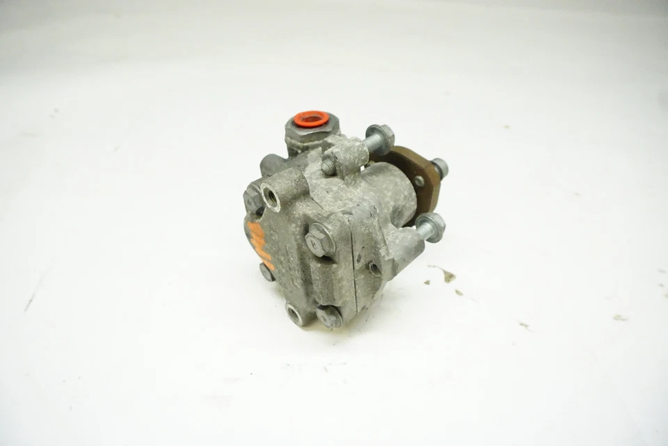 Bomba de dirección asistida Volkswagen Jetta 2011-2014 5C0422152G Foto 2 de 4