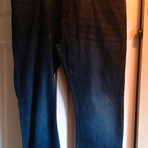 Wrangler Premium Quality Men’s Slim Straight Dark Wash Blue Denim Jeans 38