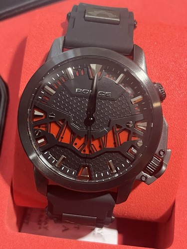 THE BATMAN GOTHAM CITY EDITION WATCH BY POLICE FOR MEN PEWJP2205101 - 第 2/10 張圖片