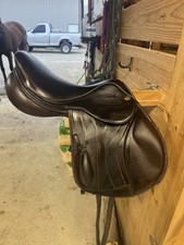 Fairfax Andrew Hoy Monoflap XC 17” Brown Adjustable Gullet –Great Condition