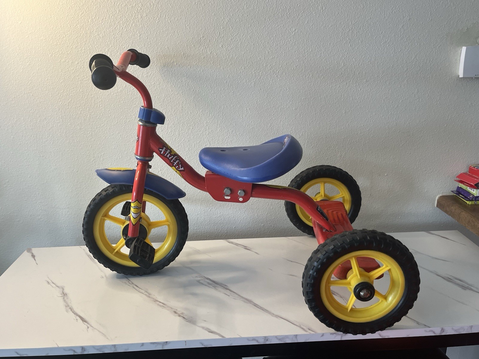 (Used) *EXTREMELY RARE* Huffy Kids Tricycle Red Blue Yellow 3 Wheels Model 39007 C 08A (175.00 USD)