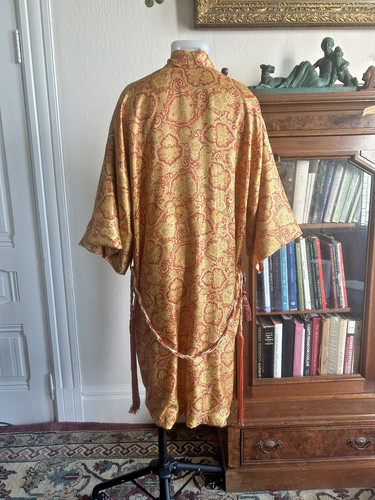 Vintage 1930s Rich Gold & Red Paisley Printed Silk Robe w Tasseled Belt Peignoir