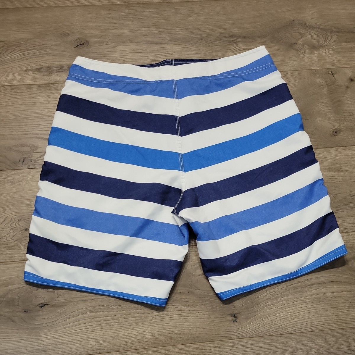 Gap Shorts Mens Large White Blue Striped Preppy Swim Boardshorts
