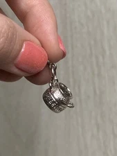 VTG Sterling Silver Baked Beans Bean Pot Food Novelty Pendant Charm 0.25"