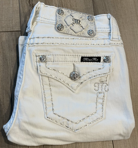 Miss Me Signature Boot Women's Jeans Size 26 Embroidered Bootcut Low Rise