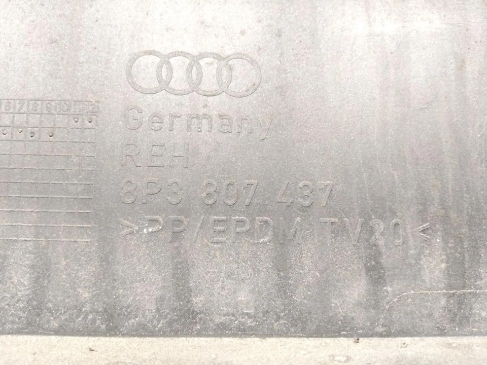 Audi A3 8P original Stoßfänger Stoßstange vorn kristallblau LY7R BJ2003 3-Türer - Bild 2 von 4