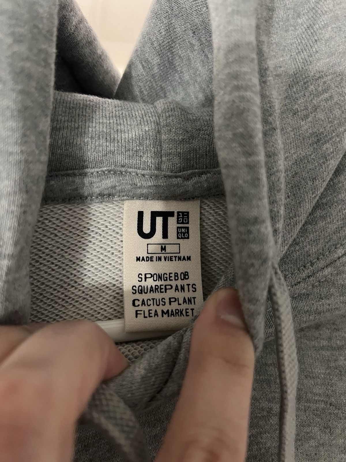 SpongeBob Cactus Plant Flea Market Graphic Hoodie Mens Medium Gray Uniqlo UT thumbnail 3