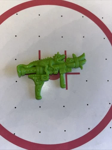 Teenage Mutant Ninja Turtles Vintage TMNT Sergeant Bananas Iguana Gun Weapon