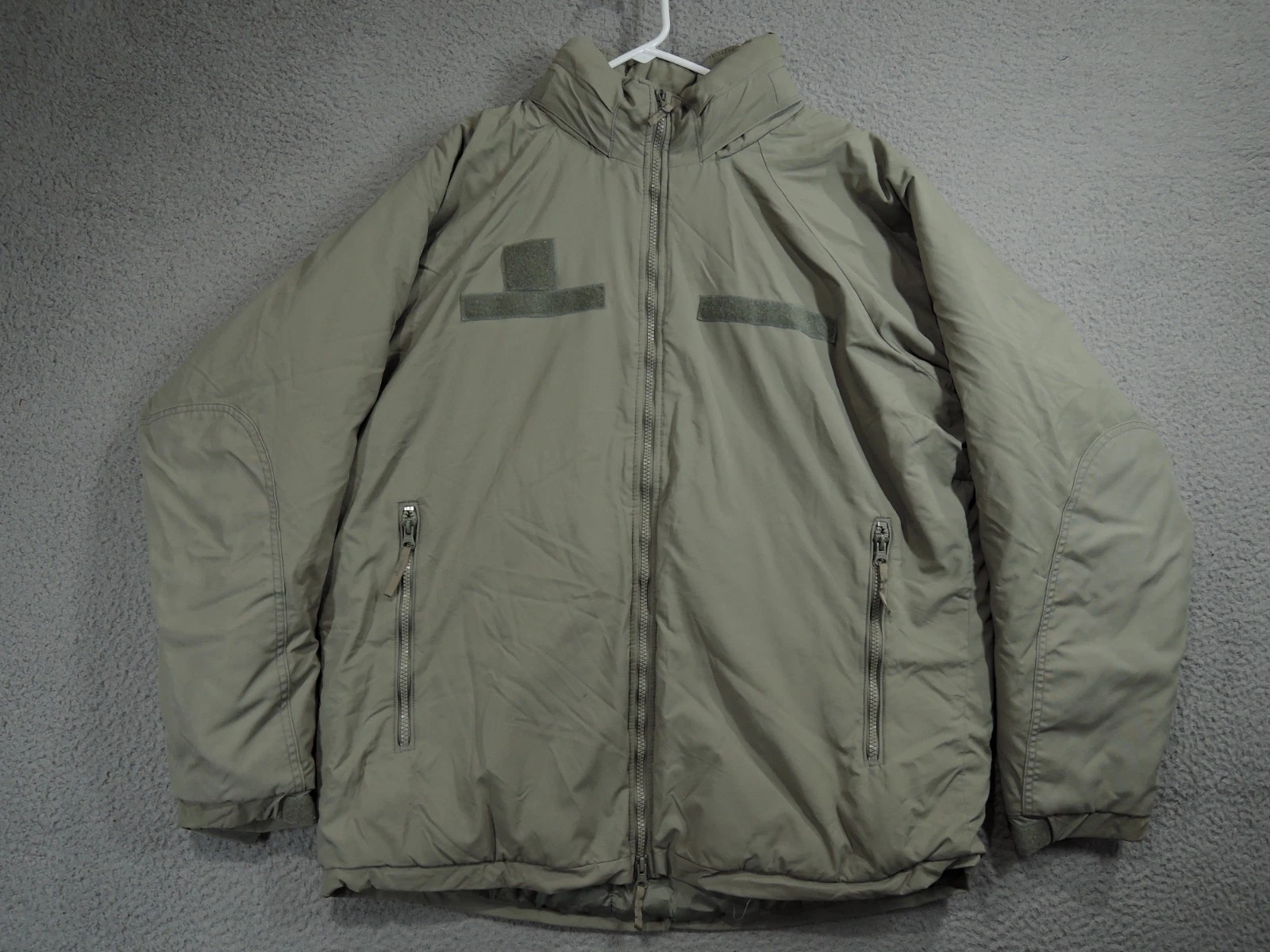 US Military Extreme Cold Weather Parka Mens Medium Gray Level 7 Gen III 12521
Opens in a new window