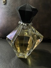 Black Star Avril Lavigne perfume - a fragrance for women 2009