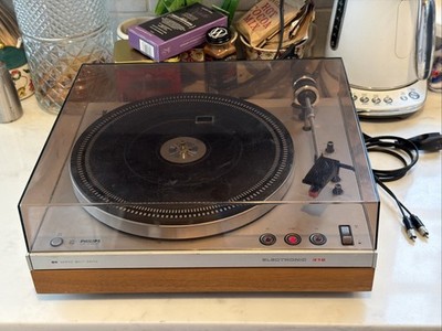 Philips Electronic 312 Servo Belt Drive Turntable *Tested* Shure M92e READ
