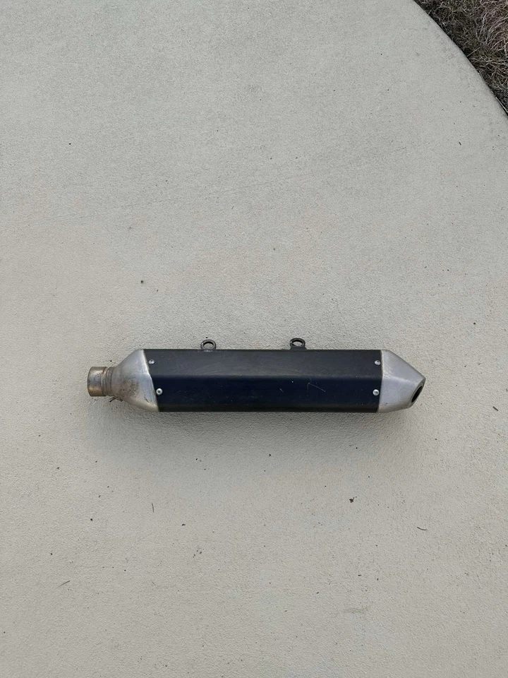 KTM 250SXF 2007 escape de stock Foto 2 de 2