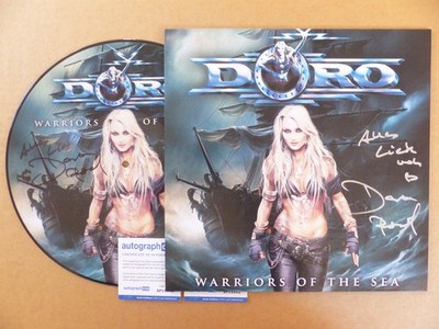 DORO PESCH signed Autogramm signiert WARRIORS OF THE SEA Vinyl Schallplatte ACOA