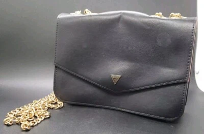 Bolso de Mano Guess de Cuero para Mujer Bandolera Tono Dorado Cadena Bolso de Hombro Pequeño Negro - Imagen 1 de 4