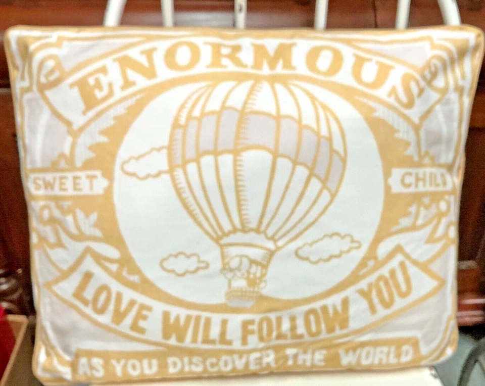 NIP NWT Baby Nursery Lumbar Throw Pillow Cover w/ Insert Yellow Hot Air Balloon - Image 2 of 4