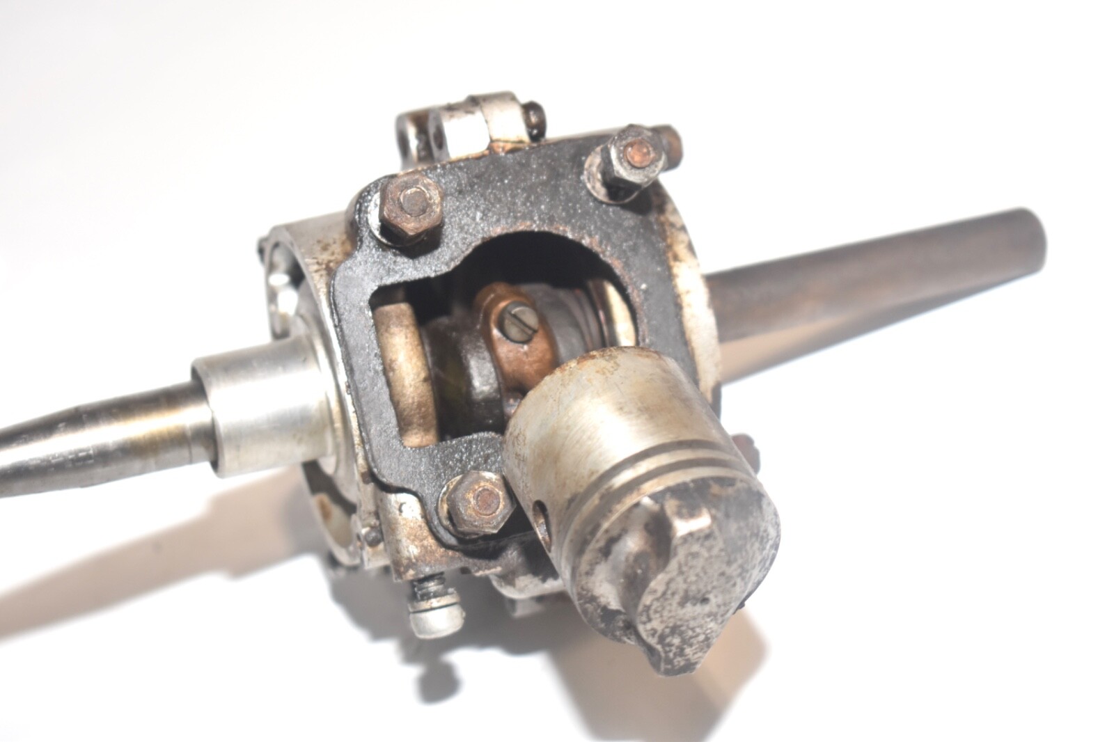 Power Products Mini Bike Engine Model 1000 * 2 CYCLE CRANKCASE CRANKSHAFT PISTON