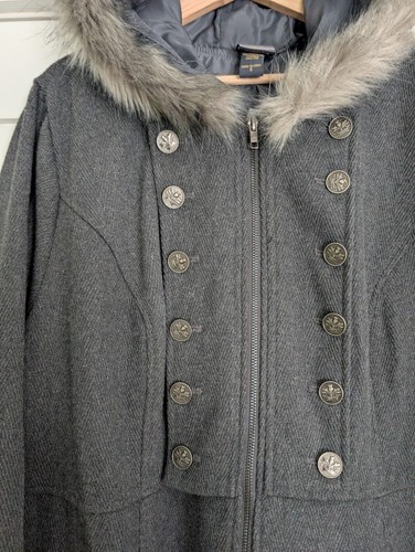 Torrid Outlander Exclusive Coat Womens 5X Grey Herringbone Faux Fur Collar Wool - Picture 8 of 24