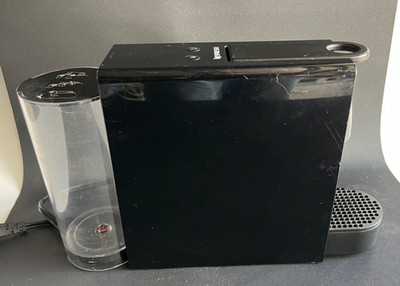 Breville Nespresso Essenza Mini Piano Black BEC220BLK Espresso Machine Preowned