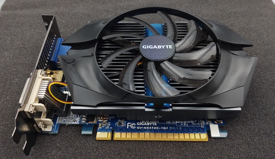 Gigabyte NVIDIA GeForce GTX 650 Ti (GV-N65TOC-1GI) 1 GB / 1 GB GRAPHICS CARD - Image 2 of 4
