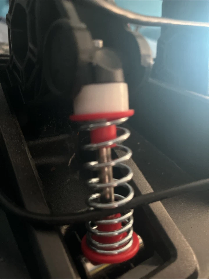 Pedales de carreras Thrustmaster T-3PM compatibles con PS5, PS4, Xbox Series X|S Foto 4 de 4