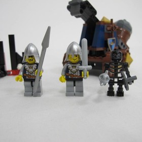 LEGO Castle 7091: Knight's Catapult Defense Set. Complete with instructions