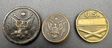 WWI US Army Doughboy Great Seal Buttons & Field Artillery Collar Disk Insignia