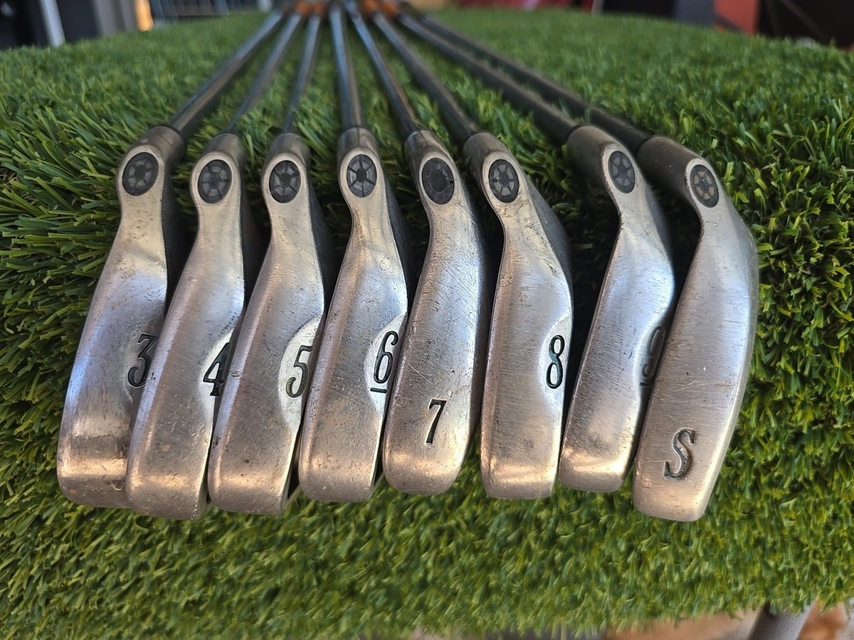 Callaway Big Bertha Ladies Gems 1996 Iron Set 3-9 + SW Graphite