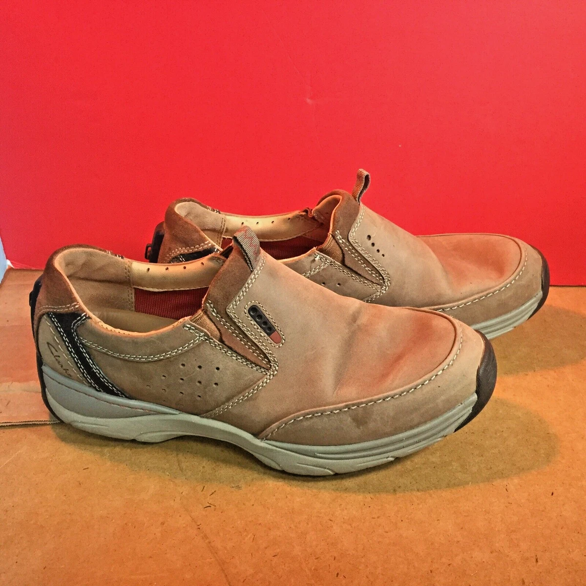Clarks air shoes discount