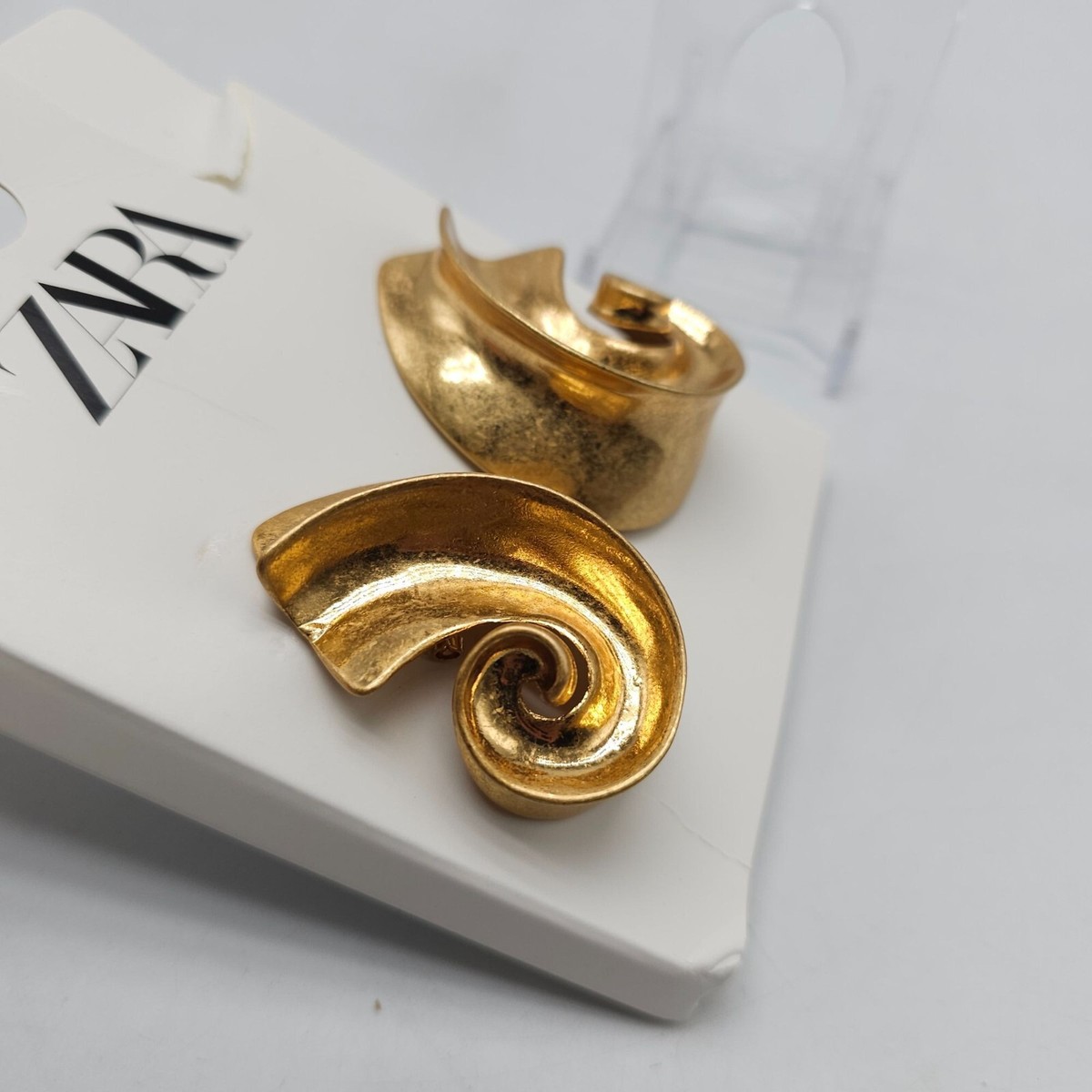 Zara Gold-Tone Spiral Abstract Seashell Post Earrings New