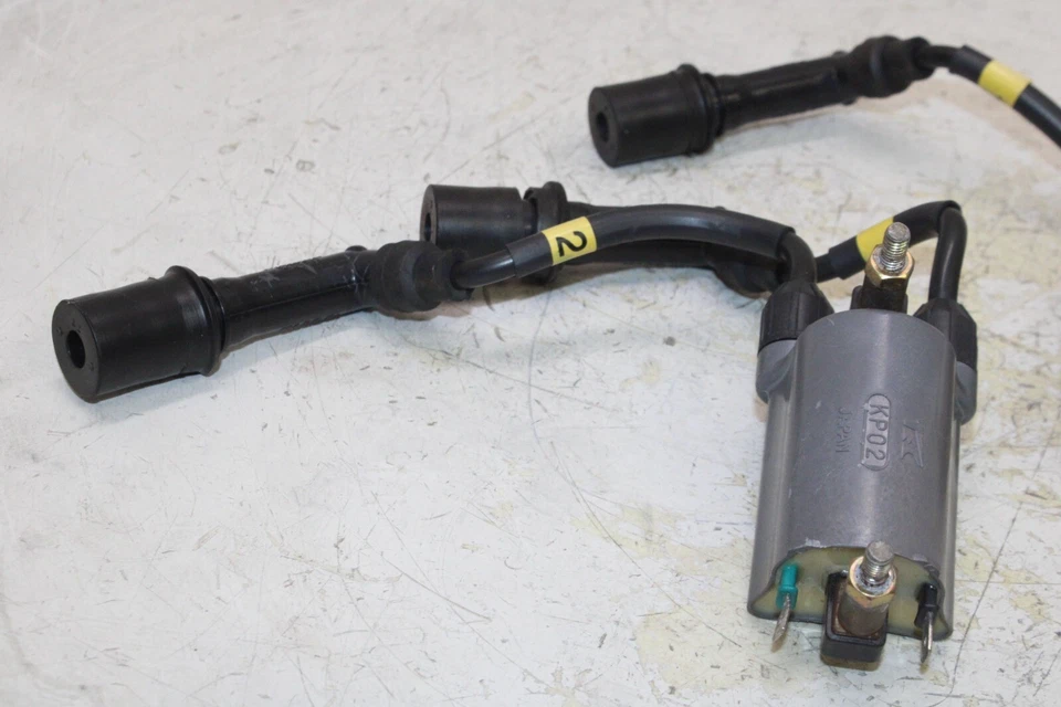 88-97 KAWASAKI NINJA 600R ZX600C OEM BOBINAS DE ENCENDIDO BOBINA TAPAS DE BUJÍAS Foto 2 de 4