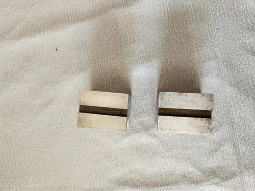 Set Of 2 Mitutoyo 181-901  V Notched Blocks No Clamps