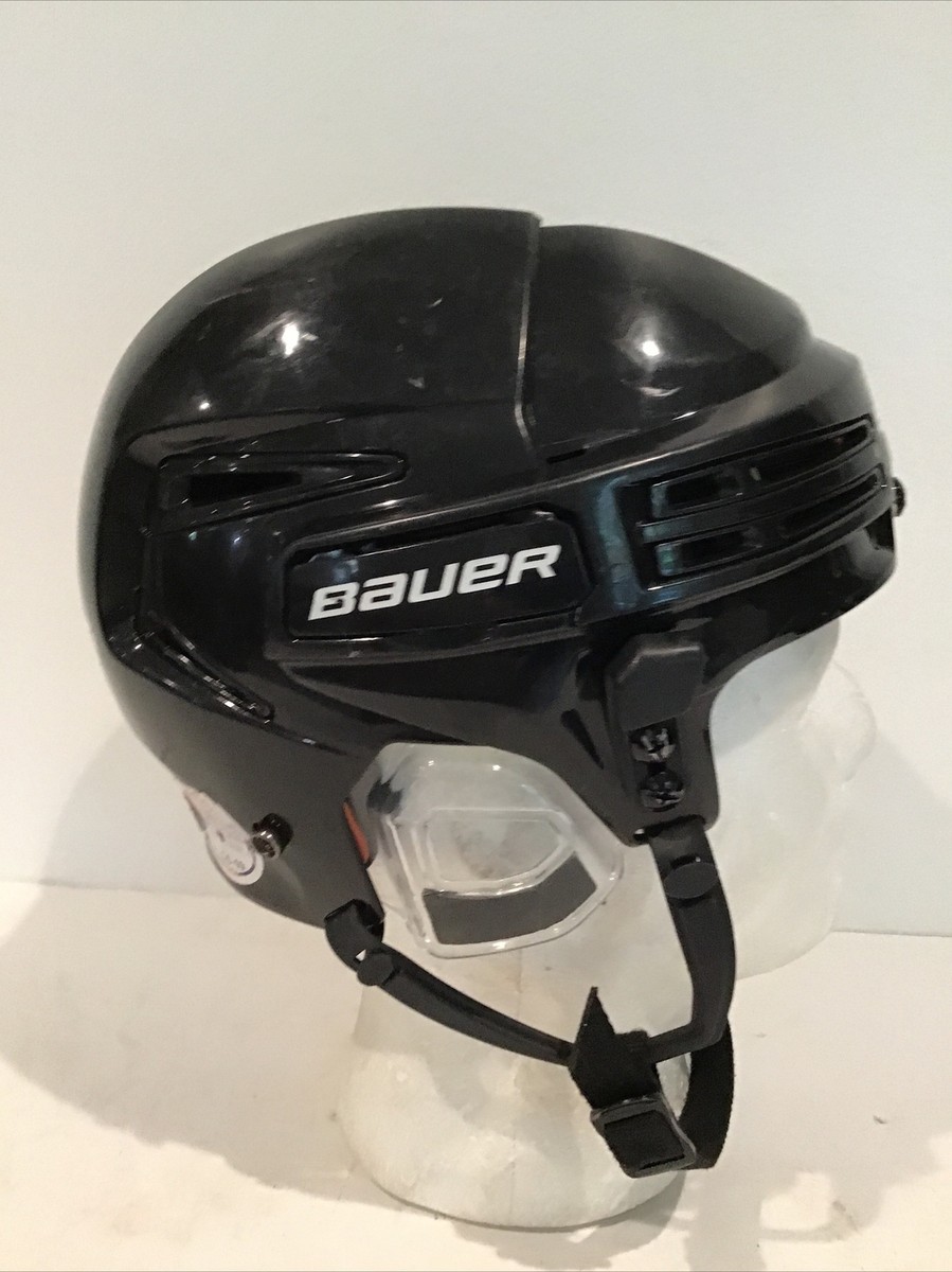 bauer helmet motorcycle RE-AKT 90 Ice Hockey Combo Helmet, Small, Black The BAUER RE Bauer Re-Akt 90 Hockey Helmet