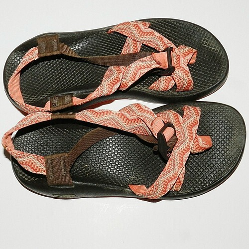 size 9 chaco women's sandals
