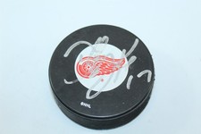 Vintage Autographed Red Wings Hockey Puck Signed #17 Dallas Drake Unverified