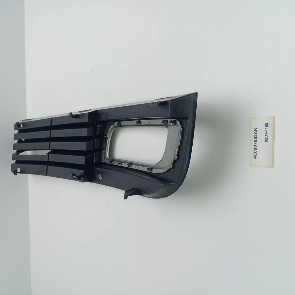 Parachoques delantero Audi S8 2008 parrilla antiniebla 4E0807682AN Foto 3 de 4