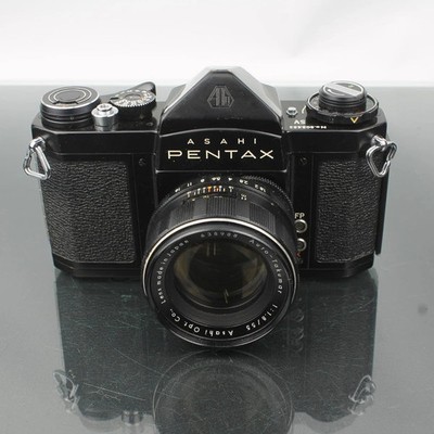 Asahi Pentax SV + Auto Takumar 1:1.8/55 Lens