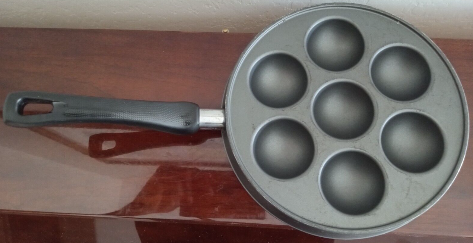 Nordic Ware Nonstick Ebelskiver Pan for 7 Filled Pancakes