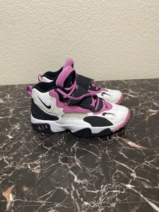 grade school nike speed turf