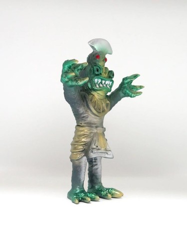 FIGURA VINILO SUAVE MOMIA KAIJU FARAOS PRENSA POP JAPONÉS IMIRI SAKABASHIRA - Imagen 2 de 5