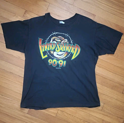 Authentic Vintage –Lynyrd Skynyrd tour t-shirt. XL 1990s vintage concert t-shirt, vintage, size XL, single stitch, B+ condition