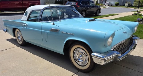 1957 Ford Thunderbird Classic Convertible 312 V8 Auto