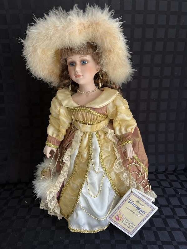 Vintage Vanessa Collection By Vanessa Ricardi Victorian Porcelain Doll