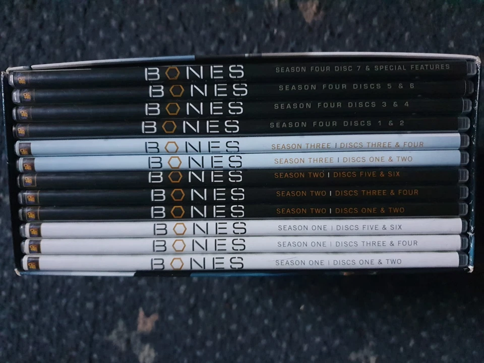 bones dvd collection (1-4, 6, 7, 11, final) - Image 4 of 4