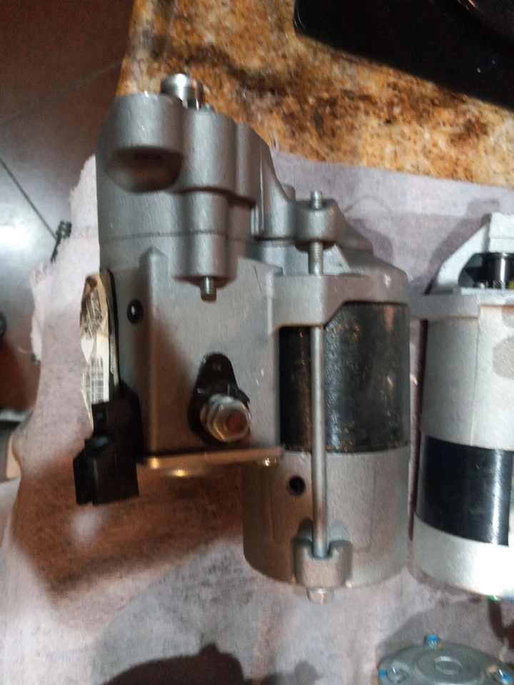 lot of 8  remanufactured carquest  Starters - Image 4 of 4