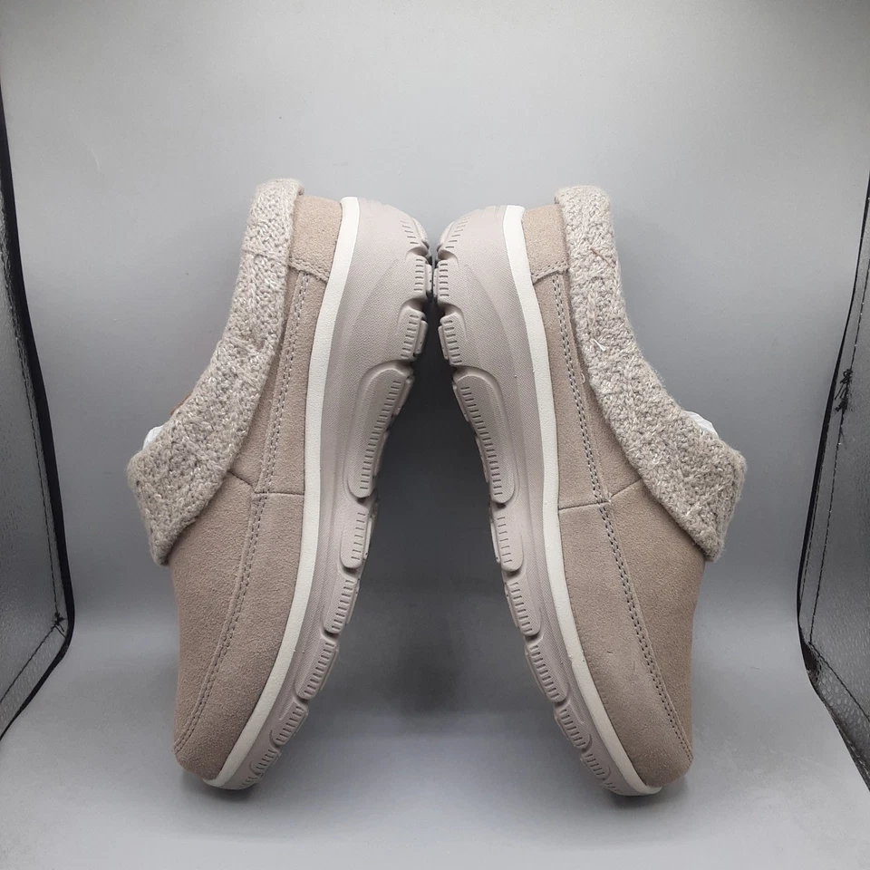 Tamancos femininos Skechers Easy Going Full Bloom 7W camurça acastanhada A204 - Imagem 3 de 4