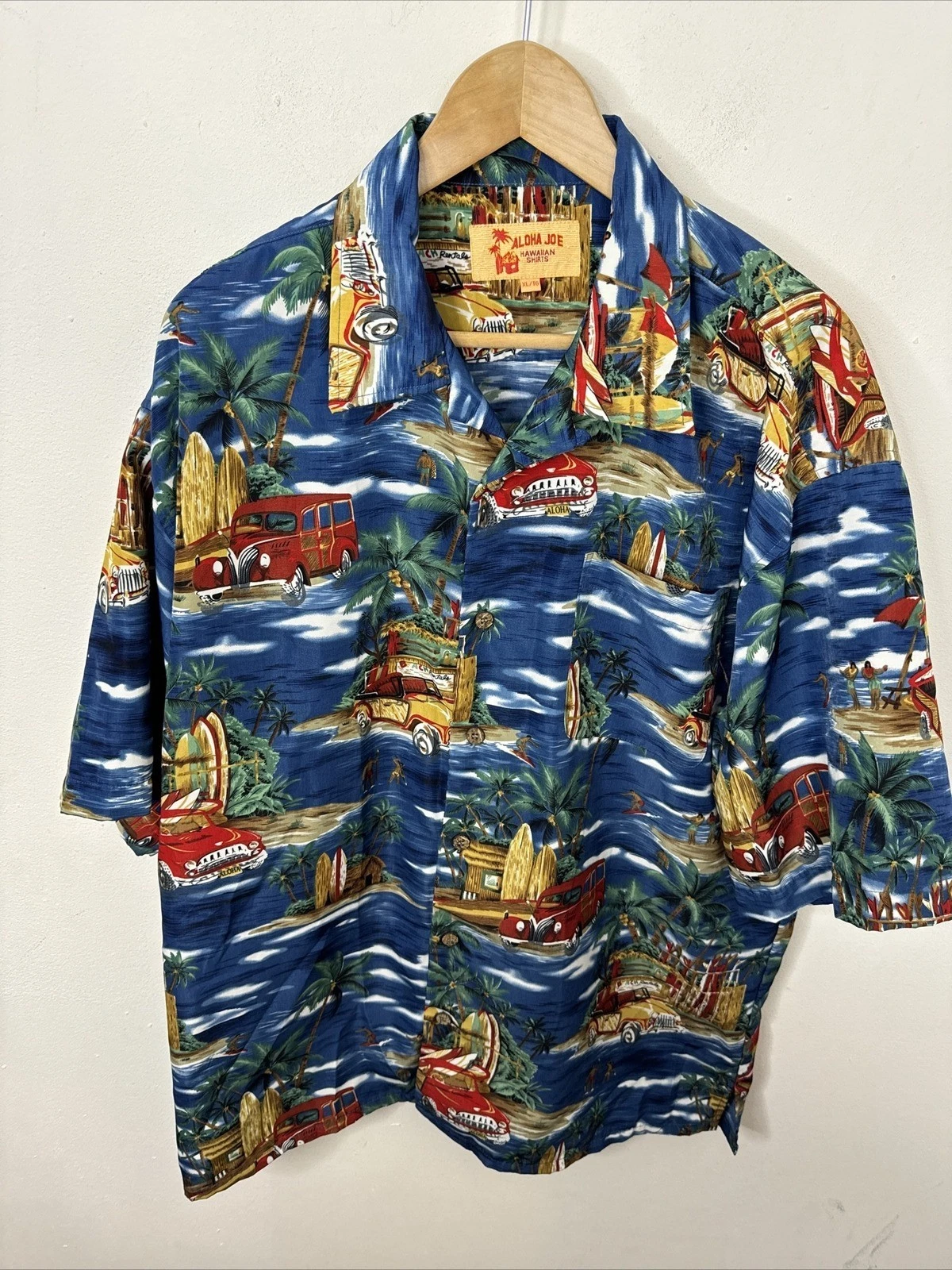 Aloha Joe Men XL Hawaiian Shirt Surfers Waves Palm Trees Cars Vintage 90s