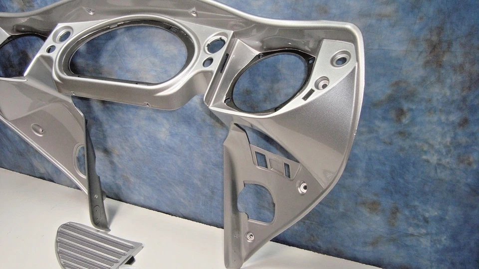 Indian Inner Dash Kit Vogue Silver 2014-2017 Roadmaster Chieftain 2881774-354 Z2 - Image 4 of 4